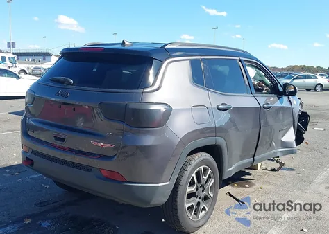 2020 Jeep Compass Trailhawk 4X4 from USA, damaged, VIN 3C4NJDDB2LT232757